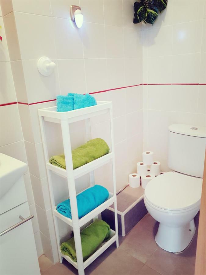 Cosy Studio Apartment In Torrevieja Bagian luar foto